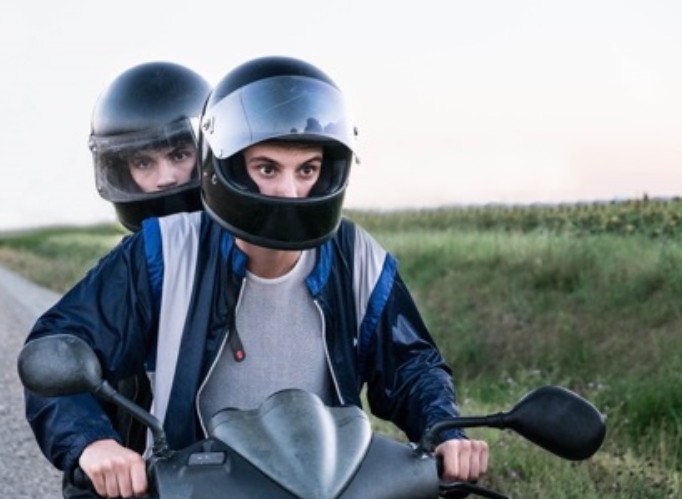 Gli Asteroidi: trailer e poster del film di Germano Maccioni