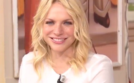 I Fatti Vostri, Laura Forgia: “Con Magalli mi trovo molto bene, le lacrime non erano per la strigliata in diretta”