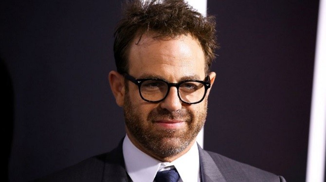 Serie Tv, novità: Imposters, Paul Adelstein nella seconda stagione; Liv Tyler in Harlots