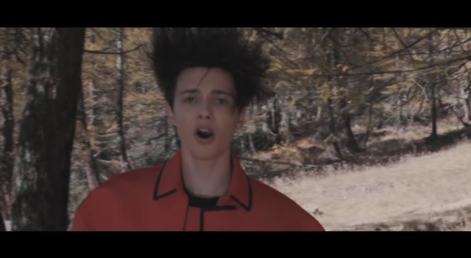 Thomas, Il sole alla finestra: testo e video ufficiale