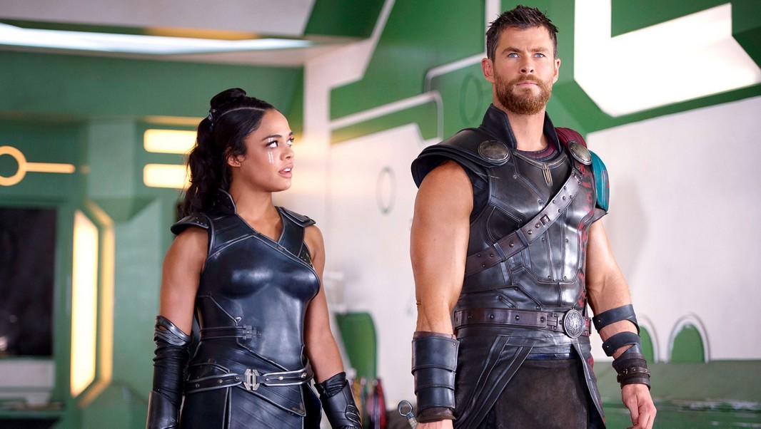 Thor: Ragnarok: il regista Joss Whedon lo definisce un “capolavoro moderno”
