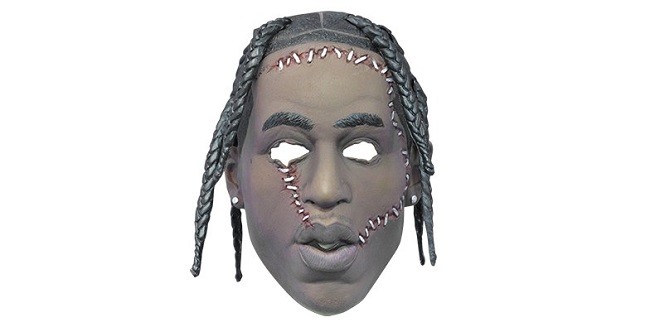 Travis Scott, merchandise di Halloween ispirato dal film Non aprite quella porta
