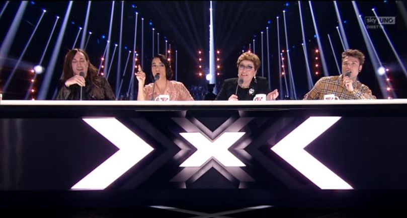 X Factor 2017 live | 16 novembre| Camille Cabaltera eliminata
