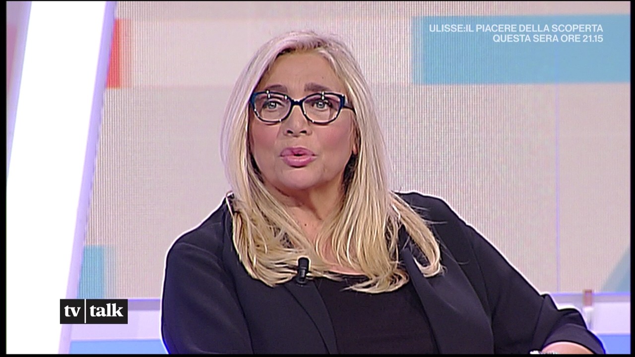 Mara Venier a Tv Talk risponde a Blogo: “Mediaset non mi ha offerto conduzioni, ma sto bene così, senza responsabilità”
