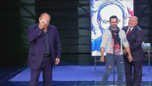 Tu si que vales, Gerry Scotti piange per un’esibizione in suo omaggio [video]