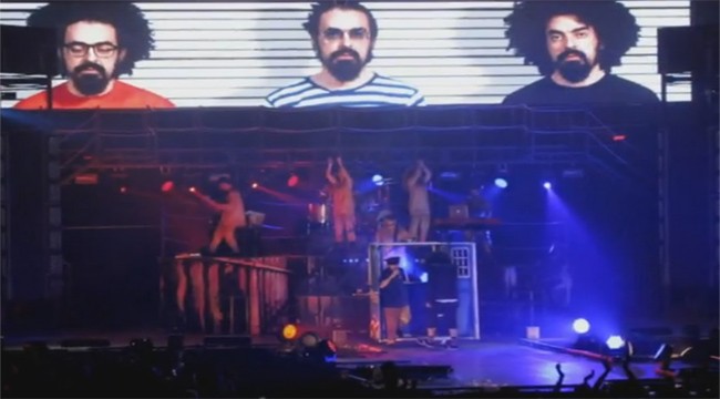 Caparezza, partito il Prisoner 709 Tour: svelate scaletta e scenografie