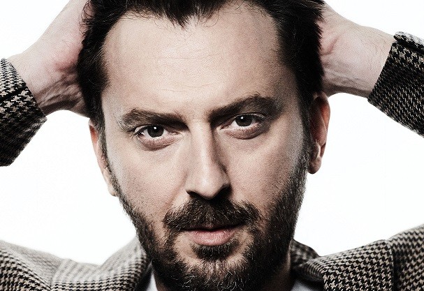 Cesare Cremonini a Blogo: “Fare un album è come scoprire un grande puzzle e mettere i Possibili Scenari uno vicino all’altro” [video]