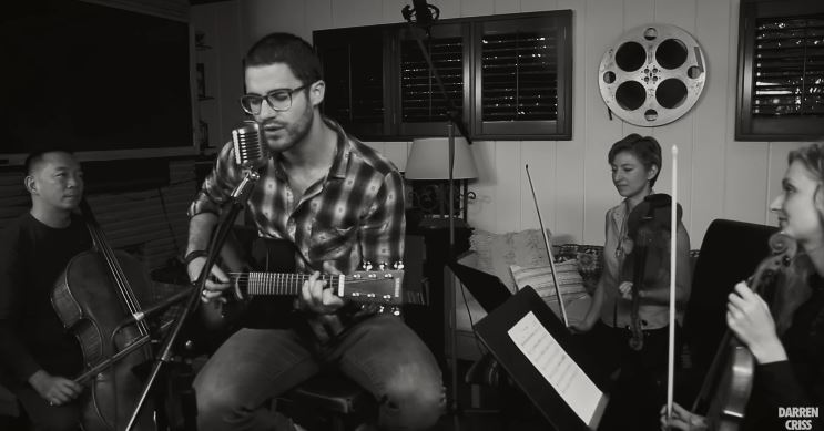 Darren Criss, I Don’t Mind: testo, traduzione e video ufficiale