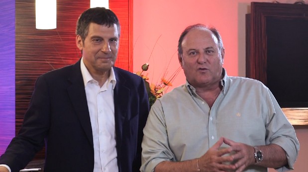 L’abbraccio di Gerry Scotti a Fabrizio Frizzi: “Spero di averlo di nuovo contro e che mi batta tutte le sere”
