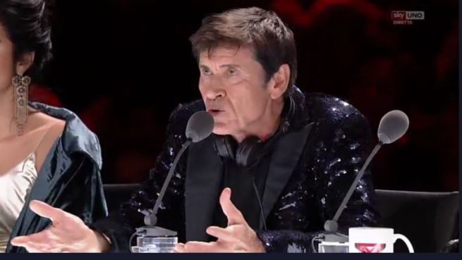 Gianni Morandi: “Dopo X Factor, mai più giudice: è troppo difficile”