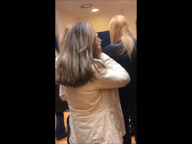 Flavio Insinna al giornalista di Blogo: “Pesa quello che scrivi, c’ho gli avvocati pronti”