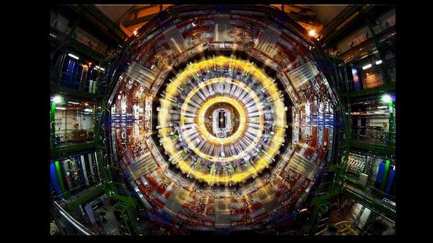 Il Senso della Bellezza – Arte e scienza al CERN: foto e poster del documentario di Valerio Jalongo