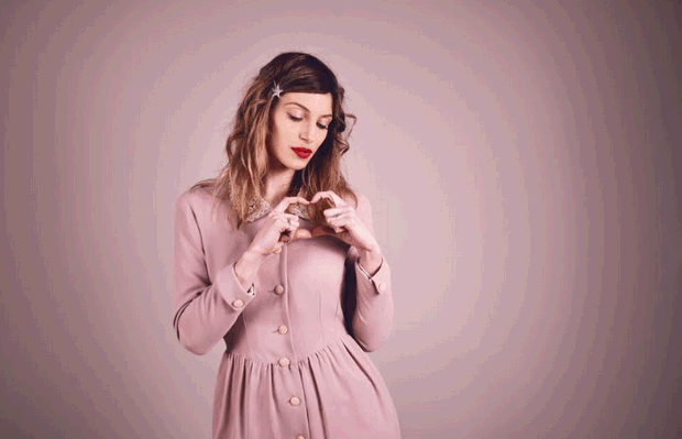 L’Aura, Unfair è il nuovo singolo (Testo, traduzione e video)