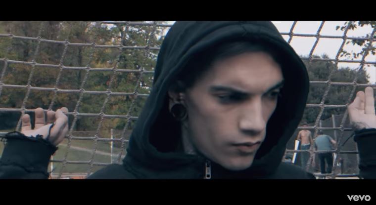 Gionnyscandal – Malpensa: testo e video ufficiale