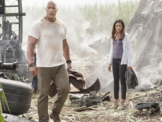 Rampage: foto e poster del film con Dwayne Johnson
