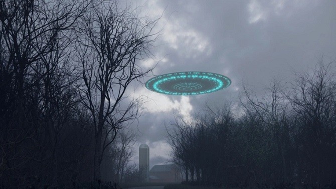 Serie Tv, novità: Rendlesham serie sugli UFO prodotta da Sony e Eleventh Hour; Canal+ ordina Hippocrate