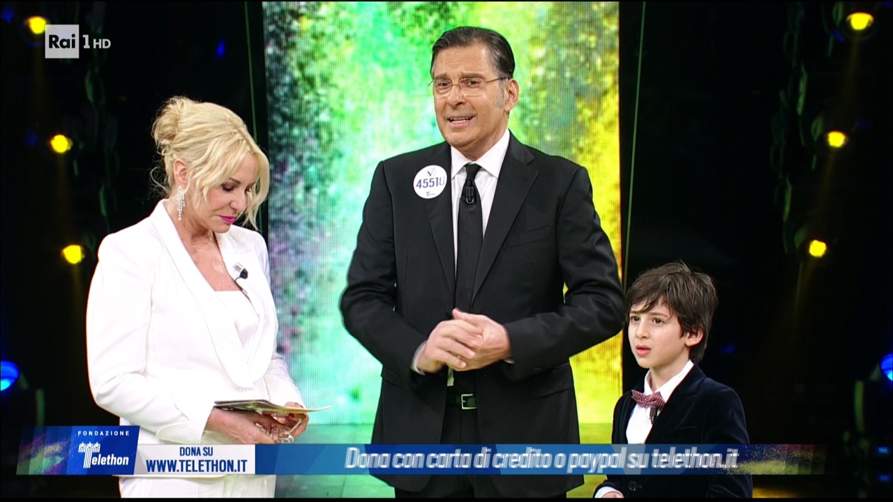 Fabrizio Frizzi: “Sto ancora combattendo, ma spero vada tutto bene”