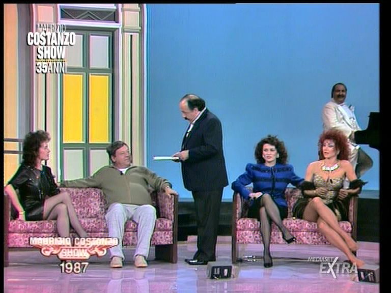 Molestie, argomento senza tempo. Se ne parlava già nel 1987 al Maurizio Costanzo Show. Con abissali differenze