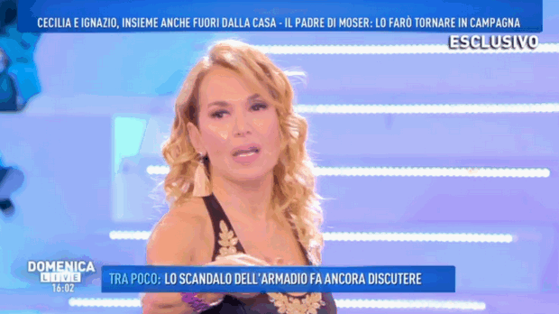 Domenica Live, Barbara D’Urso (ancora) contro i fratelli Rodriguez: “Il programma che conduco è scelto solo dagli artisti” (Video)