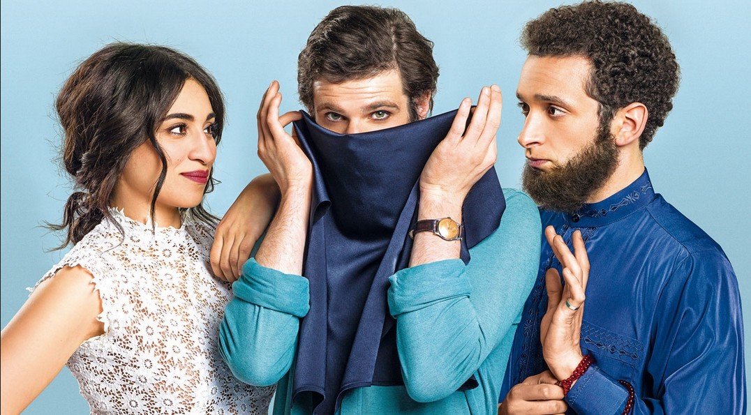 Due sotto il burqa: trailer italiano e poster della commedia di Sou Abadi