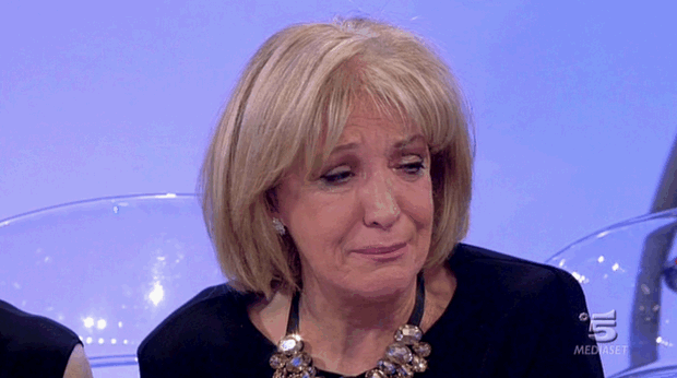 Uomini e Donne, Trono Over: schiaffo di Graziella a Manfredo, scena oscurata (Video)