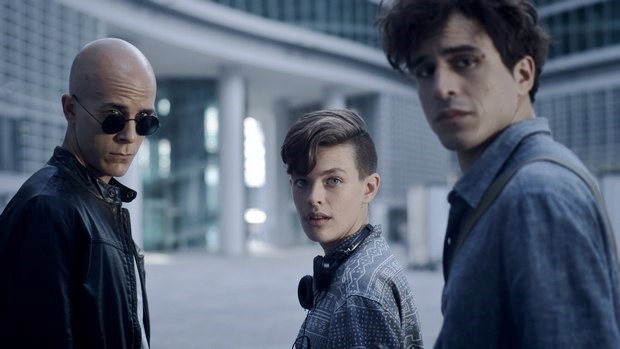 L’Assoluto Presente: trailer, poster e foto del film di Fabio Martina