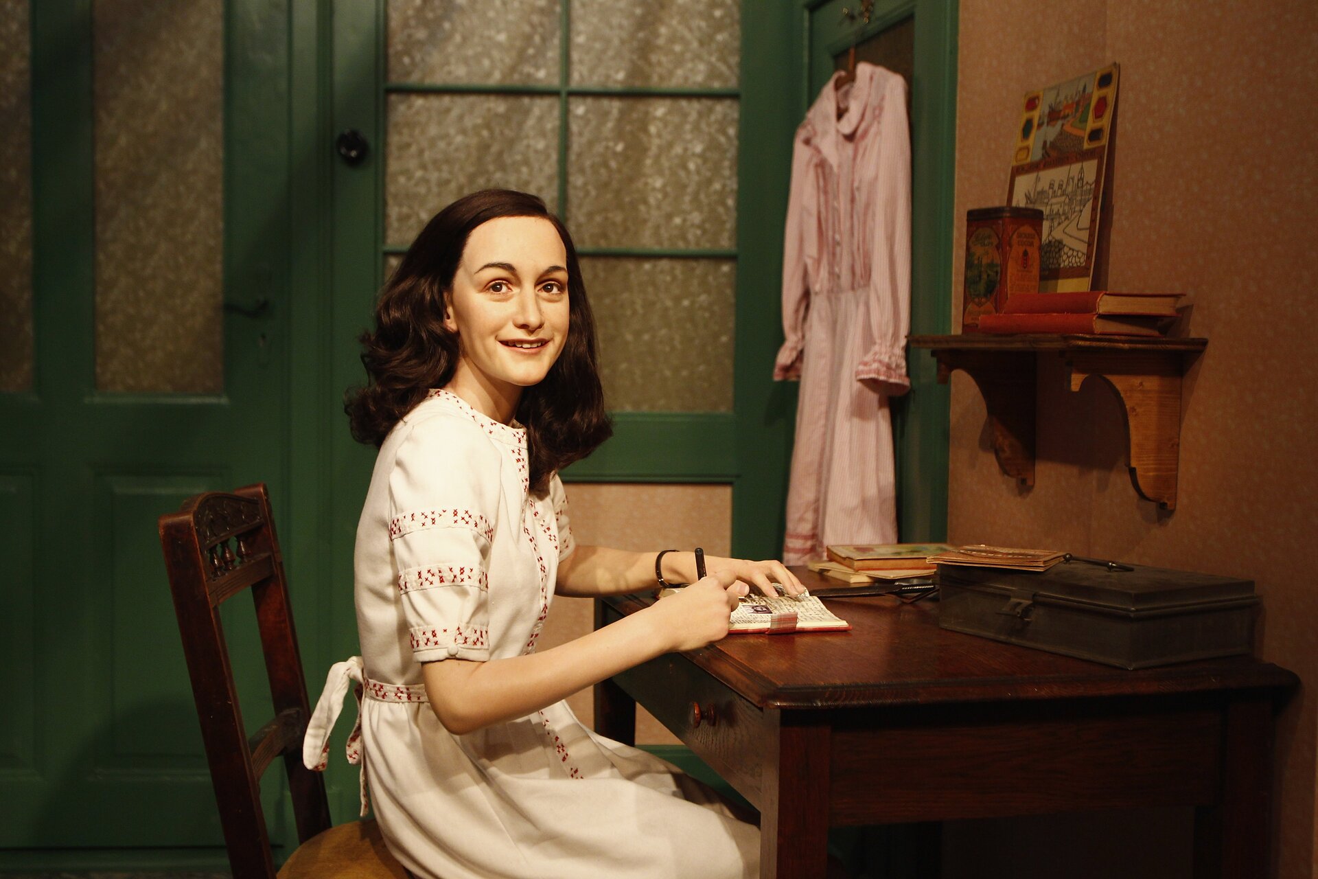 Keeper of the Diary, Reed Morano porta al cinema la storia del diario di Anna Frank