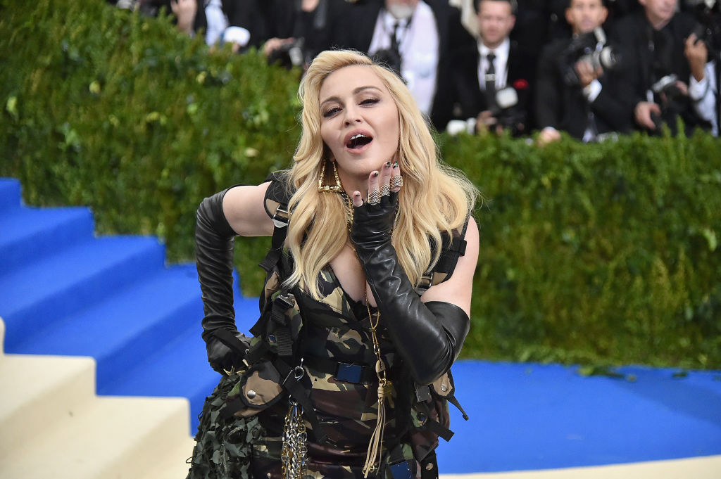 Taking Flight, Madonna di nuovo regista
