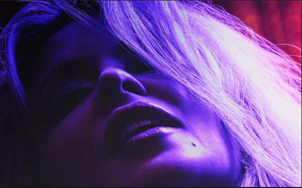 Kylie Minogue, Stop Me from Falling: testo, traduzione e video ufficiale
