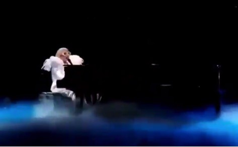 Lady Gaga: l’anteprima live di Your Song, cover di Elton John inclusa nel disco REVAMP | VIDEO