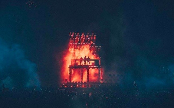 Swedish House Mafia: reunion del gruppo sul palco dell’Ultra Music Festival | VIDEO