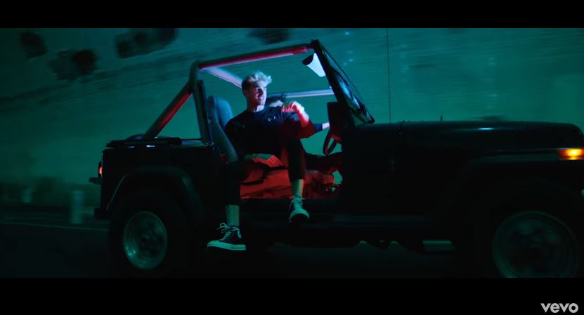 The Chainsmokers – Everybody Hates Me: testo, traduzione e video ufficiale