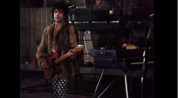 Prince – Nothing Compares 2 U: testo, traduzione e video ufficiale