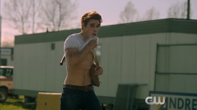 Riverdale e Sabrina, il crossover non ci sarà (almeno per il momento)