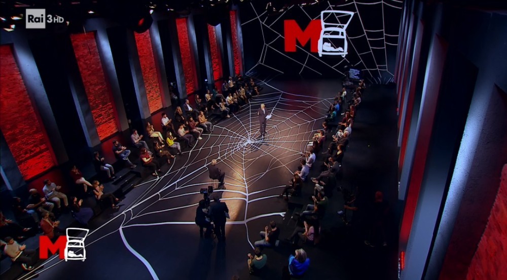 M non è un programma per tutti. Santoro immola il talk alla causa della sperimentazione