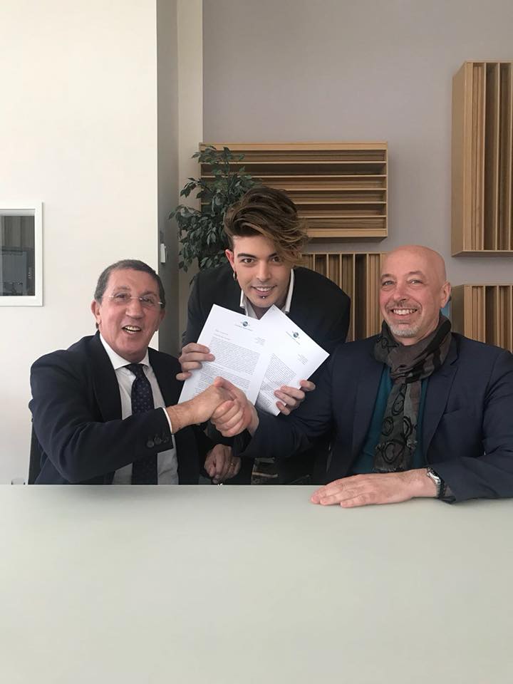 The Kolors lasciano Baraonda e firmano con Universal
