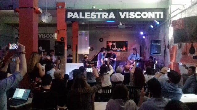 Lo stato sociale, Facile live