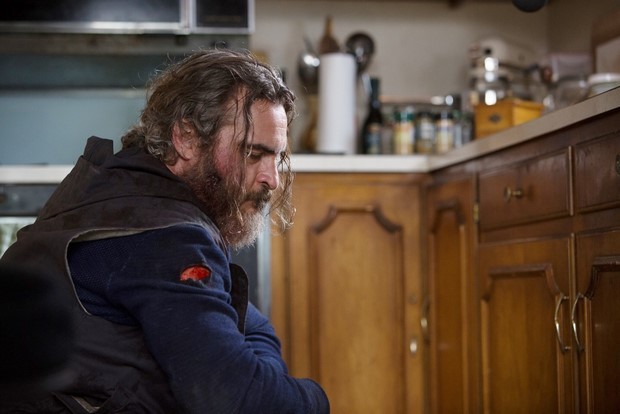 A Beautiful Day: curiosità e nuove clip in italiano del film con Joaquin Phoenix