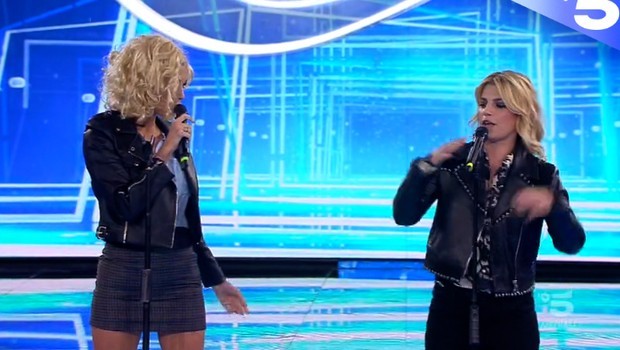 Amici 17, Belen Rodriguez imita Emma Marrone e duetta con lei (Video)