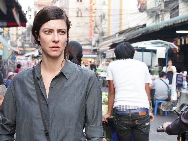 Anna: trailer italiano, poster e foto del film con Anna Mouglalis