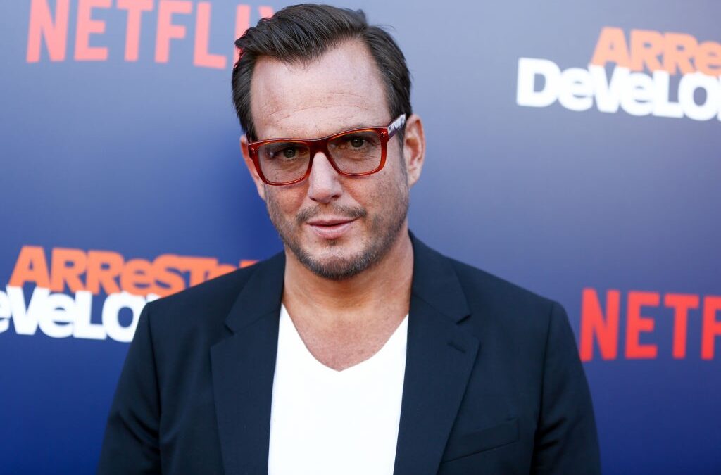 Riviera, Will Arnett e Poppy Delevingne nella seconda stagione della serie tv Sky