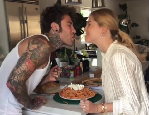 Italiana, il video di Fedez e Chiara Ferragni su Instagram