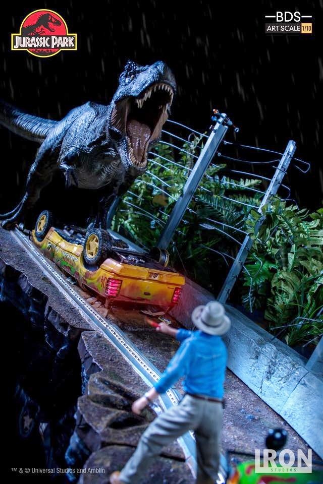 Jurassic Park: il diorama “T-Rex Attack” di Iron Studios