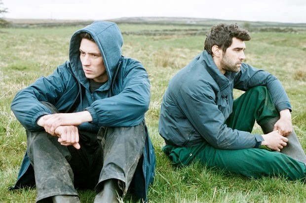 La Terra di Dio: trailer italiano e poster del film di Francis Lee