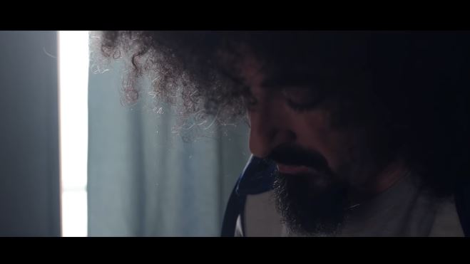 Caparezza, Larsen: testo e video ufficiale