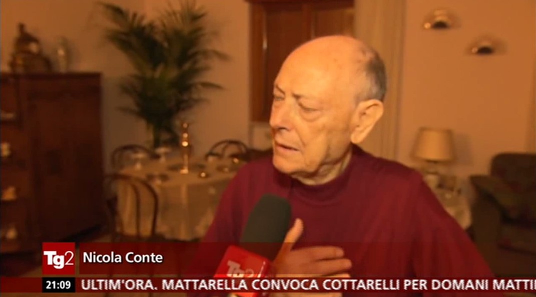 Salta il Governo Conte e il Tg2 intervista suo padre: “Meglio così”. Le nuove frontiere del Tgtainment