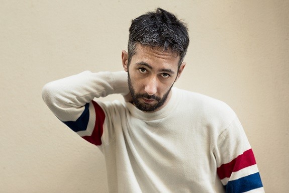 Artù a Blogo: “Non c’è nessuno che ti salva ma serve rendersi conto della propria forza: se uno non si butta non può volare”