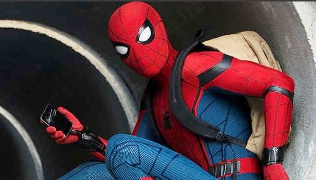 Spider-Man: due spettacolari cosplay ispirati al nuovo “Uomo Ragno” dell’Universo Cinematografico Marvel