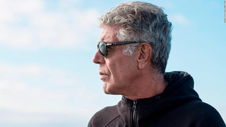 Anthony Bourdain trovato morto a Strasburgo: addio alla “rockstar del food” in tv