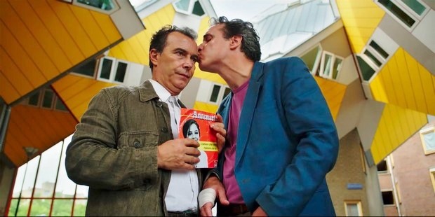 Due Piccoli Italiani: trailer, foto e poster della commedia di Paolo Sassanelli